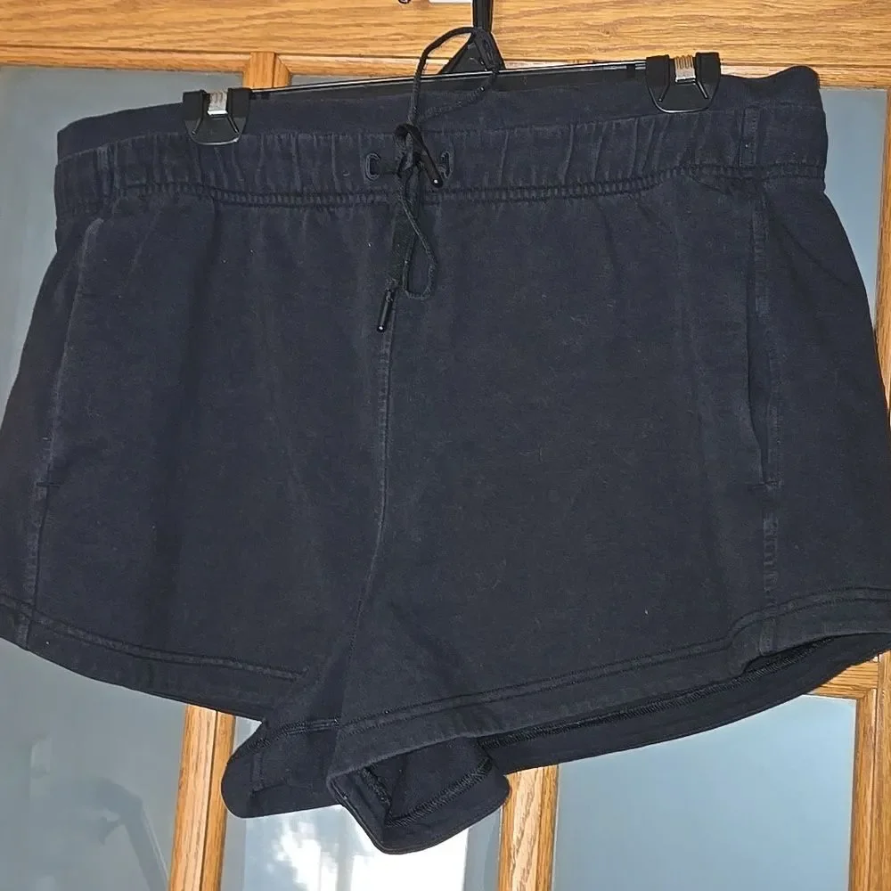 Lululemon Inner Glow Short 3" Terry Black Size 14 Womens Plus Pockets - Picture 16 of 16
